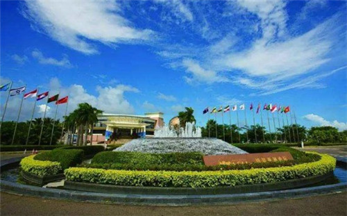 开溢家鲜麻辣小海鲜店